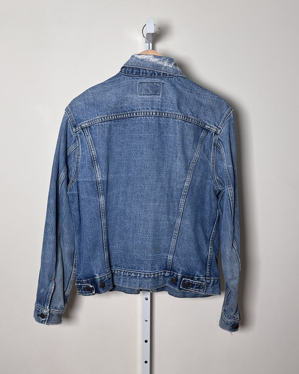 Levi's Type III, Repaired